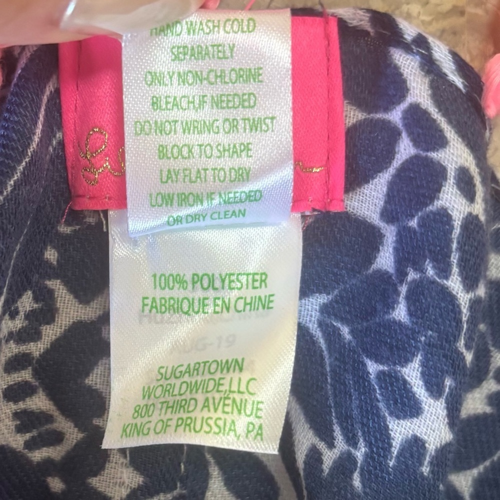 NWT Lilly Pulitzer Resort Infinity Loop Scarf High Tide Navy Pink Tassel - Picture 8 of 10